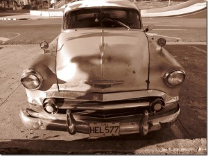 IMG 8941 thumb 300x225 - Старые автомобили на Кубе